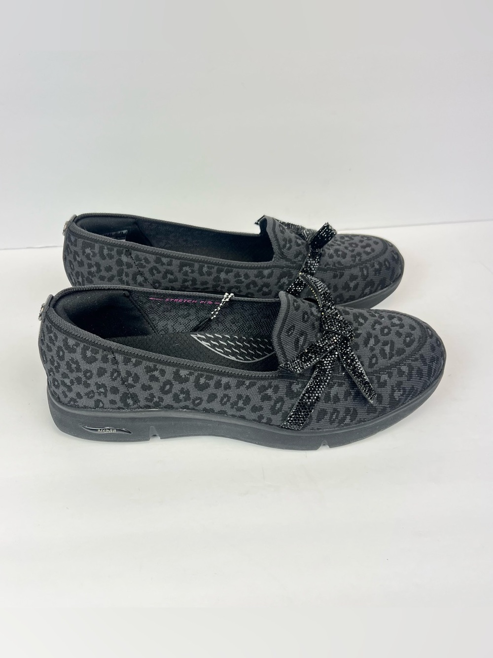 Skechers Women's Martha Stewart Arch Fit - Living Size 10